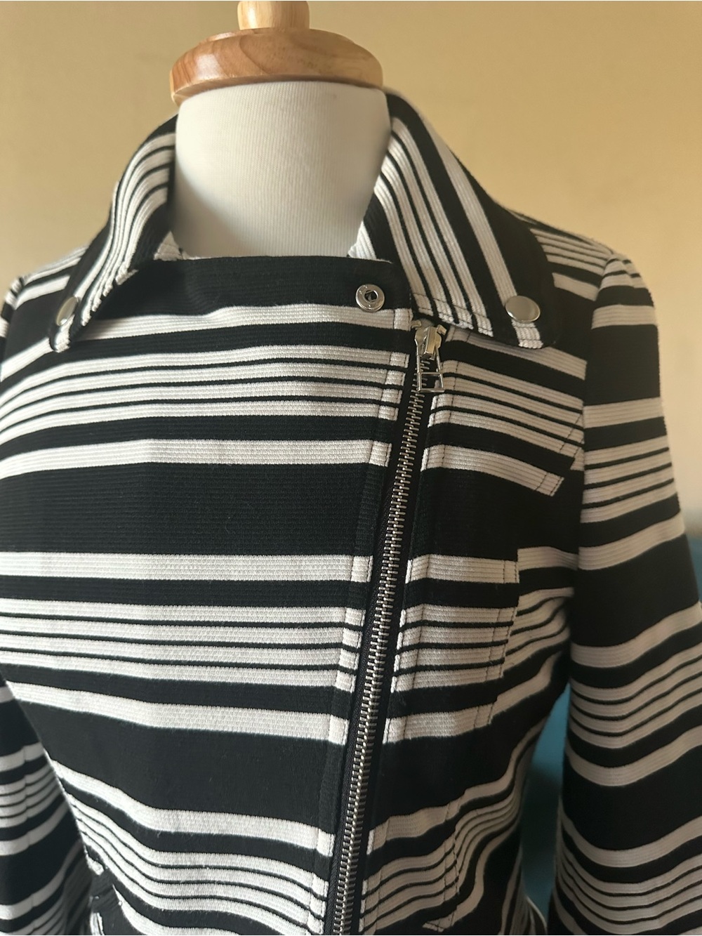 Bagatelle Moto Jacket Black White Striped Asymmetrical Zip Knit Blazer S - Picture 3 of 12